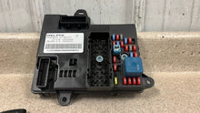 Load image into Gallery viewer, 2008 2013 Corvette C6 Z06 BCM Body Control Module Assembly GM 20934684 52K Fob