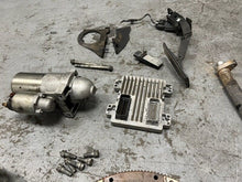 Load image into Gallery viewer, LS7 427ci Dry Sump Engine Pullout WARRANTY 600HP 55K MILES, FREE SHIPPING!! 7.0L