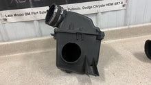 Load image into Gallery viewer, 2005 2006 Pontiac GTO Factory Air Intake System Cleaner Box Tube Assembly OEM GM