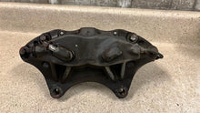 Load image into Gallery viewer, 2010 2015 Camaro SS Front Driver Passenger Brembo Brake Calipers Pair OEM