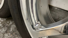 Load image into Gallery viewer, 00 04 C5 Corvette Factory 17'' 18'' Polishe Wheels 9593799 GM 18x9.5 17x8.5