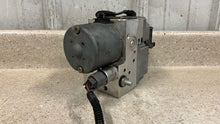 Load image into Gallery viewer, 2001 2004 Chevrolet C5 Corvette OEM ABS ANTI LOCK BRAKE PUMP MODULE 10306496 GM
