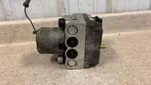 Load image into Gallery viewer, 97 00 C5 Corvette ABS ANTI LOCK BRAKE PUMP MODULE 09356961 M CODE PARTS ONLY!