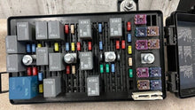 Load image into Gallery viewer, 09 13 Corvette C6 Engine Fuse Box Block Assembly OEM GM 20904541 35K Z06 ZR1
