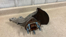 Load image into Gallery viewer, 10 15 Camaro SS ZL1 RH Passenger Side Front Spindle GM Knuckle Hub Right 46K