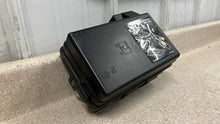Load image into Gallery viewer, 2005 2007 Corvette C6 Engine Under Hood Fuse Box Block OEM GM 21996326 Z06 ZR1