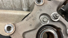 Load image into Gallery viewer, 10 15 Camaro SS RH Passenger Side Rear Spindle GM Knuckle Hub Right 92239046 59K