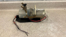 Load image into Gallery viewer, 94 02 Camaro SS Firebird Trans AM Convertible Top Motor Pump Hydraulic OEM GM