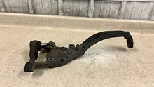 Load image into Gallery viewer, 15 23 Dodge Challenger Charger SRT8 Scat Pack Driver Front Spindle Knuckle 53K