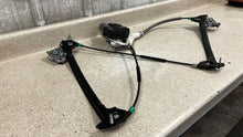 Load image into Gallery viewer, 05 13 Corvette C6 Front Passenger Window Regulator Motor OEM GM 25815796 63K RH