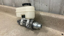Load image into Gallery viewer, 09 13 Chevrolet Corvette C6 Brake Master Cylinder OEM GM 202390 3K MILES!