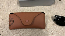 Load image into Gallery viewer, RAY-BAN RB2132 Black Frame Sunglasses New Wayfarer Unisex Green Lens Case NEW