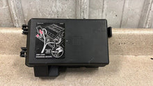 Load image into Gallery viewer, 09 13 Corvette C6 Engine Fuse Junction Box Block OEM GM 22739140 Z06 ZR1