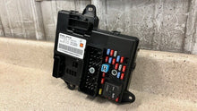Load image into Gallery viewer, 2008 2013 Corvette C6 Z06 BCM Body Control Module Assembly GM 25879086 OEM