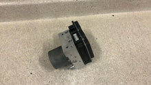 Load image into Gallery viewer, 2010 2013 Chevrolet Camaro SS ABS Brake Pump Module OEM GM 92246444 45K