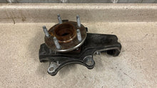 Load image into Gallery viewer, 05 13 C6 Z06 Corvette LH Driver Side Front Spindle Hub Assembly OEM GM 5K Left
