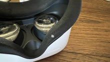 Load image into Gallery viewer, Oculus Meta Quest 2 128gb Controllers Headset Box White Tested Used