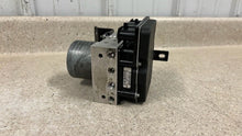 Load image into Gallery viewer, 2005 2006 Pontiac GTO ABS Anti Lock Module Brake Control Pump GM 92211444