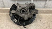 Load image into Gallery viewer, 10 15 Camaro SS ZL1 RH Passenger Side Rear Spindle GM Knuckle Hub Right 62K