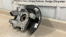 Load image into Gallery viewer, 10 15 Camaro SS ZL1 RH Passenger Side Rear Spindle GM Knuckle Hub Right 14K