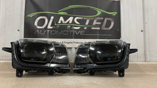 Load image into Gallery viewer, 10 15 Camaro SS Driver Passenger Headlight Xenon HID GM 22959919 LH RH 33K Tint