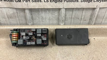 Load image into Gallery viewer, 00 02 Corvette C5 Engine Underhood Fuse Box Block Assembly OEM GM 15329394 84K