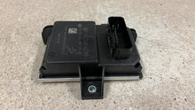 Load image into Gallery viewer, 13 14 Chevrolet Camaro SS Fuel Pump Control Module OEM GM 22874299 FSCM 33K