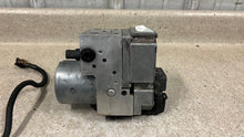 Load image into Gallery viewer, 2003 2004 C5 Corvette OEM ABS ANTI LOCK BRAKE PUMP MODULE PB Code 10331728