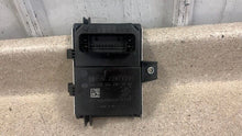 Load image into Gallery viewer, 13 14 Chevrolet Camaro SS Fuel Pump Control Module OEM GM 22874299 FSCM