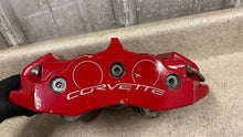 Load image into Gallery viewer, 06 13 Corvette C6 Z06 Rear Brake Calipers 4 Piston Set Red Brakes 18K Miles Hose