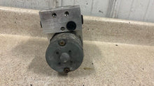 Load image into Gallery viewer, 99 02 Firebird Trans AM Camaro SS 4 Channel ABS Brake Pump Module GM 10423623