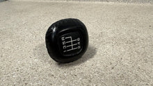 Load image into Gallery viewer, 97 04 Chevrolet Corvette C5 Factory Leather Black Manual Shifter Knob 6 Speed