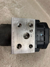 Load image into Gallery viewer, 99 02 Firebird Trans AM Camaro SS ABS Brake Pump Module GM LS1 10423621 98K