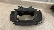 Load image into Gallery viewer, 2010 2015 Camaro SS Front Driver Passenger Brembo Brake Calipers Pair OEM 78K