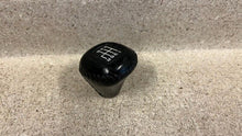 Load image into Gallery viewer, 97 04 Chevrolet Corvette C5 Factory Leather Black Manual Shifter Knob 6 Speed