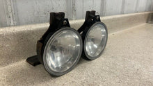 Load image into Gallery viewer, 98 02 Pontiac Firebird Trans AM Fog Lights GM Light Right Left Bracket Pair