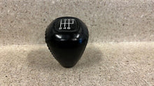 Load image into Gallery viewer, 97 04 Chevrolet Corvette C5 Factory Leather Black Manual Shifter Knob 6 Speed