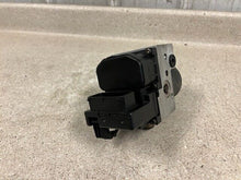 Load image into Gallery viewer, 99 02 Firebird Trans AM Camaro SS ABS Brake Pump Module GM LS1 10423621 98K