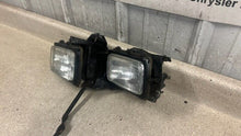 Load image into Gallery viewer, 98 02 Pontiac Firebird Driver Side Headlight Lamp Lights Bracket GM 16523943 LH