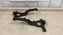 Load image into Gallery viewer, 98 02 Firebird Trans AM Camaro SS Front Driver Passenger Spindle Pair RH LH