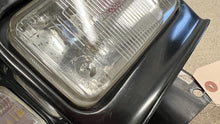 Load image into Gallery viewer, 98 02 Pontiac Firebird Trans AM WS6 Passenger Headlight Assembly GM Black Right