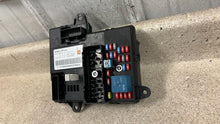 Load image into Gallery viewer, 2008 2013 Corvette C6 Z06 BCM Body Control Module Assembly GM 25879086 37K