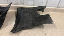Load image into Gallery viewer, 06 13 Corvette C6 Z06 Passenger Front Wheelhouse Liner Duct GM 21K 15834374 RH
