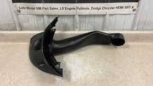 Load image into Gallery viewer, 06 13 Corvette C6 Z06 Passenger Front Fender Liner Brake Duct 15252927 GM Right
