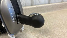 Load image into Gallery viewer, 10 15 Chevrolet Camaro SS Automatic Shifter Assembly GM Factory 92239787 81K
