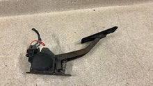 Load image into Gallery viewer, 97 04 Corvette C5 Gas Throttle Pedal Assembly Accelerator GM OEM Drive By Wire
