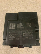 Load image into Gallery viewer, 16 17 18 Chevy Camaro SS Keyless Entry Control Module OEM GM 13508008
