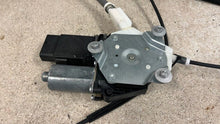 Load image into Gallery viewer, 05 13 Corvette C6 Z06 Front Driver Window Regulator Motor GM 25815795 Left 21K

