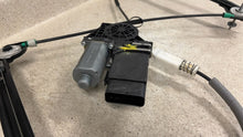 Load image into Gallery viewer, 05 13 Corvette C6 Z06 Front Driver Window Regulator Motor GM 25815795 Left 56K
