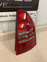 Load image into Gallery viewer, 05 07 Chrysler 300c Passenger Taillight OEM Mopar Tail Light RH 4805852AD SRT-8
